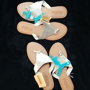 Women's shoes